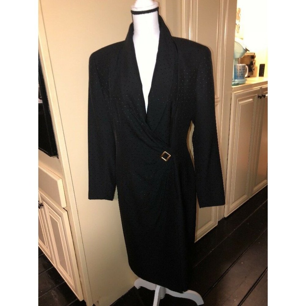 Liz Claiborne Sz 12 Black Career Dress Side Close